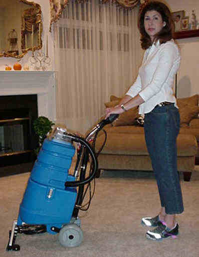 CARPET CLEANING MACHINE